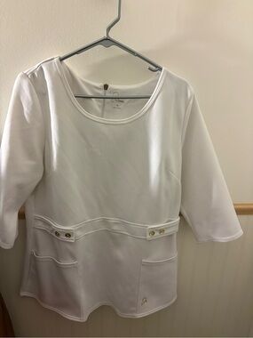 Jaanuu Women’s 1X White Scrub Top with Gold Accents